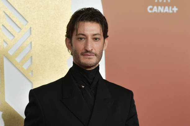 Taille Pierre Niney