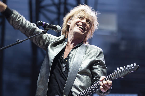 Jean-Louis Aubert 2025 : Dates et lieux du concert à ne pas manquer